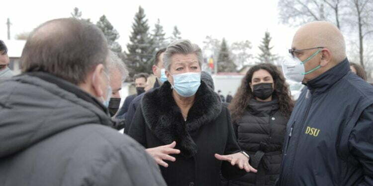 Doamna Johannson a fost la Suceava, a mulțumit și a plecat. Oile negre au rămas