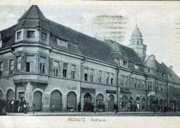 Biblioteca „Tudor Flondor”, proiect dedicat copiilor ucraineni. Copiii, aduși la bibliotecă cu microbuzele DSU