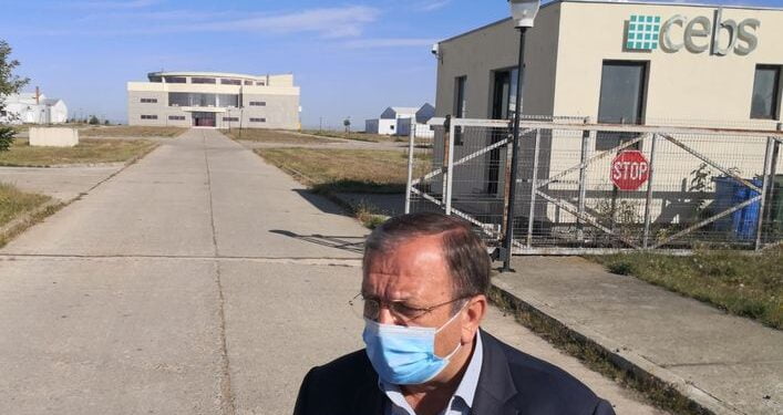 Două drumuri, unul de la Dumbrăveni și altul de la Burdujeni, pentru centrul de lîngă aeroportul de la Salcea unde se vor aduna ajutoarele din toată Europa pentru Ucraina