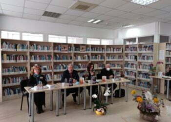 Dublă lansare de carte Doru Viorel Ursu la USV. Sanda-Maria Ardeleanu: Cărțile conțin fragmente care pot fi extrase și introduse într-o istorie a românilor, pentru a rescrie o istorie zbuciumată