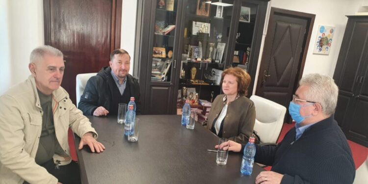 Alimente în valoare de 80.000 de lei, trimise de Suceava la Cernăuți cu sprijinul Fundației Umanitare