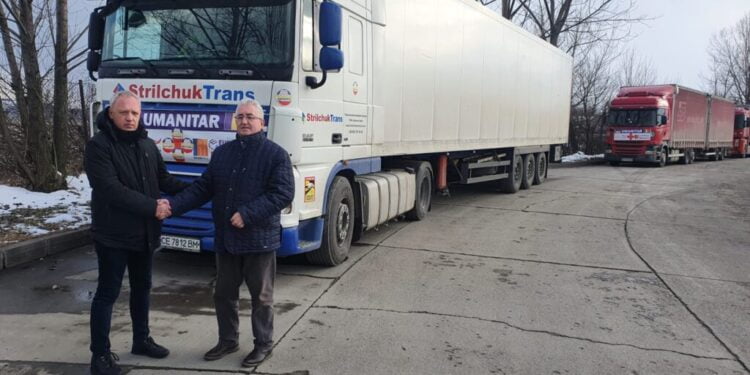 Saci de dormit, saltele, rezervoare de apă, corturi militare și truse de prim ajutor, de la municipiul Suceava pentru Cernăuți