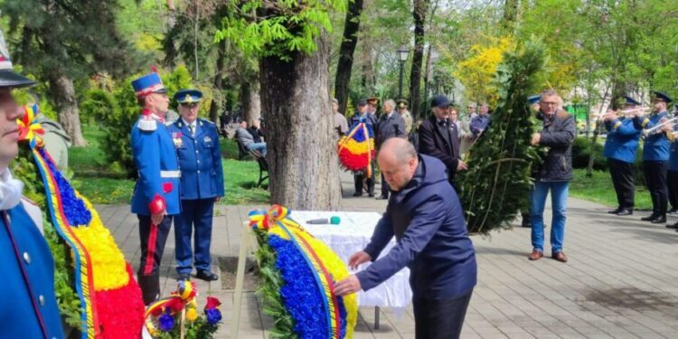 Ziua Veteranilor: Ceremonial religios și militar, în parcul central al Sucevei