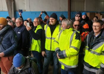 Siretul a primit 80 de voluntari francezi care au adus cîteva tone de ajutoare pentru refugiați