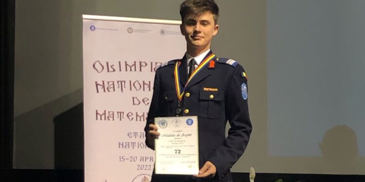 Elev de la Colegiul Militar din Cîmpulung, argint la Olimpiada Națională de Matematică