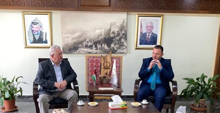 Posibilă colaborare între Colegiul de Artă din Suceava și Academia de Muzică din Betleem