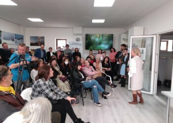 Lacrimi, povestiri și recitări, la lansarea cărții de poezii semnate de Dan Bodnar (FOTO)