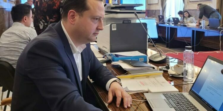 Prefectul Moldovan, proiect pentru consolidarea clădirii unde funcționează Serviciul de Pașapoarte