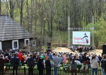 În prima zi de Paște, 2.000 de bilete vîndute la Cetatea de Scaun și la Muzeul Satului Bucovinean