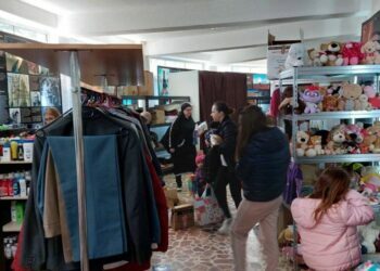 Centrul pentru refugiați al USV, 10.000 de ore de voluntariat și 70 de familii ajutate zilnic prin magazinul de la Observator