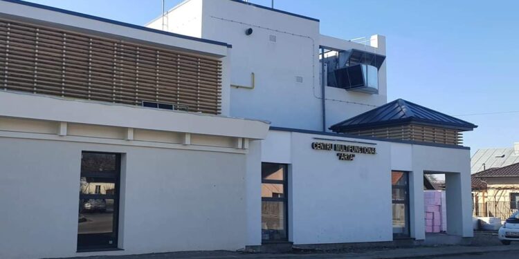 Centrul multifuncțional din Ițcani, cu sală de spectacole și birouri de informare, deschis din 1 iunie. Angajați ai Primăriei Suceava vor fi detașați la acest centru