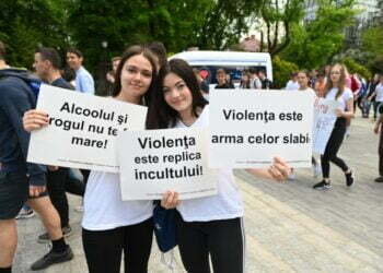 1.400 de elevi, la o acțiune antiviolență, antitutun și antialcool, și pentru prevenirea accidentelor rutiere (FOTO)