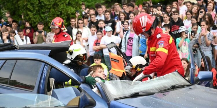 1.400 de elevi, la o acțiune antiviolență, antitutun și antialcool, și pentru prevenirea accidentelor rutiere (FOTO)