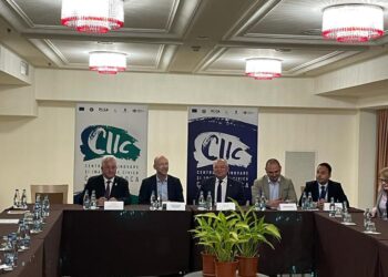 Ion Lungu, Emil Boc și primarul Sectorului 2, discuții cu un reprezentant al Comisiei Europene despre proiectul referitor la neutralitatea climatică