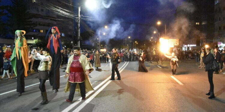 Sighișoara recunoaște că cel mai mare festival de artă medievală din țară este cel de la Suceava