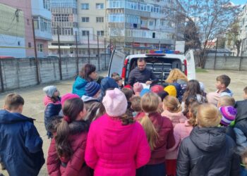 Campanie de prevenire a violenței școlare, la Colegiul ”Mihai Eminescu”