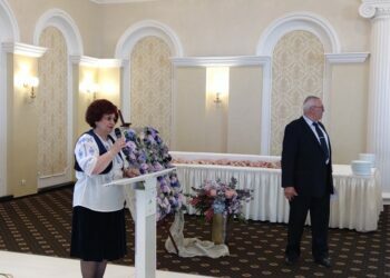 Zilele Medicale ale Sucevei: Moment de reculegere în memoria medicilor care în 2022 au plecat le cele veșnice. La manifestările cu tema ”Medicina bazată pe dovezi” sînt prezenți nu mai puțin de 5 membri ai Academiei de Științe Medicale, în frunte cu profesorul Mircea Beuran