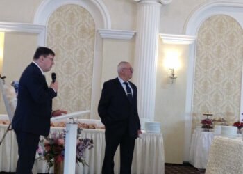 Zilele Medicale ale Sucevei: Moment de reculegere în memoria medicilor care în 2022 au plecat le cele veșnice. La manifestările cu tema ”Medicina bazată pe dovezi” sînt prezenți nu mai puțin de 5 membri ai Academiei de Științe Medicale, în frunte cu profesorul Mircea Beuran