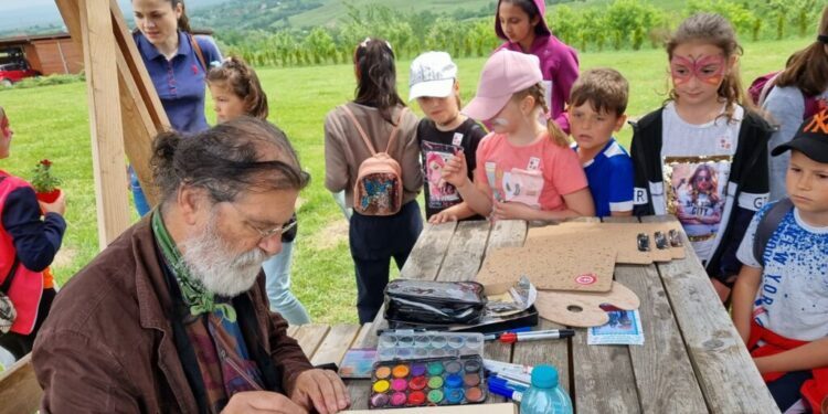 Ateliere pentru 400 de copii, la un eveniment organizat de EduMax. Maestrul PIM a făcut 100 de portrete