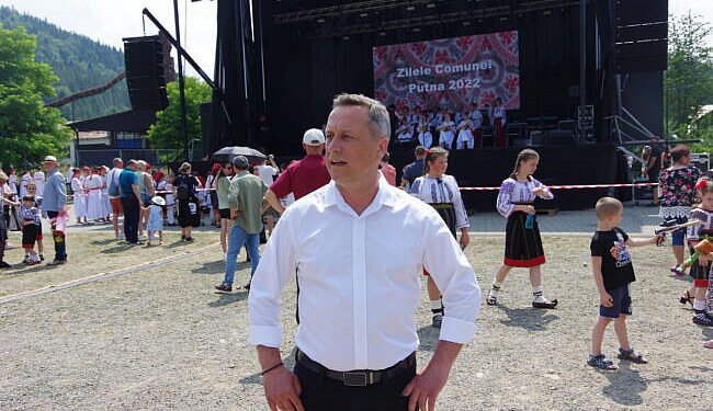 După Smiley va veni rîndul Madonnei să cînte la Putna