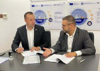 4 din cele 11 contracte de finanțare prin PNRR, semnate. Se vor executa lucrări pentru reabilitarea termică a școlilor 3, ”Ion Creangă” și ”Grigore Ghica Voievod”, și a cantinei-internat de la ”Petru Rareș”