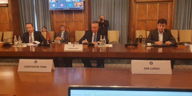 Primarul Sucevei, Ion Lungu, la București, la discuții despre Codul Fiscal, programul de casare a mașinilor mai vechi de 15 ani, rețelele de termoficare și sala polivalentă