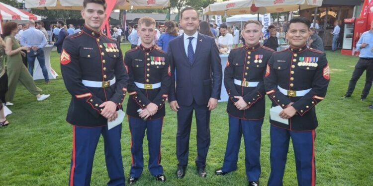 Prefectul de Suceava, la Ambasada SUA, la evenimentul organizat cu trei zile înainte de Ziua Americii