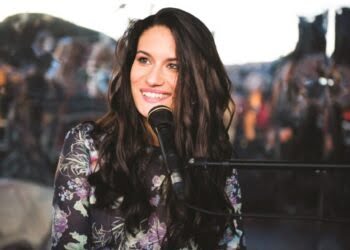 Cîntăreață, pianistă și textieră refugiată la Solonețu Nou, concert la Cetatea de Scaun a Sucevei