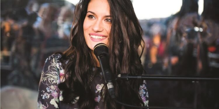 Cîntăreață, pianistă și textieră refugiată la Solonețu Nou, concert la Cetatea de Scaun a Sucevei