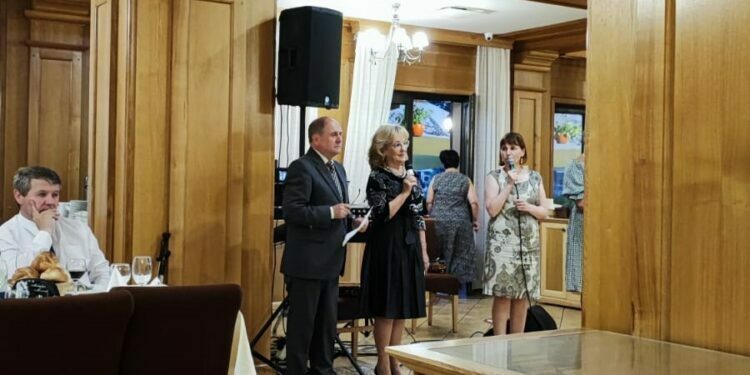 25 de ani de la parteneriatul dintre Suceava, Schwaben, La Mayenne și Cernăuți. Sanda-Maria Ardeleanu, despre concluzia participanților: Bucovina a fost, este și va rămîne un tărîm al reunirii spiritelor înalte