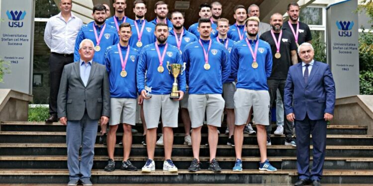 20.000 de euro, pentru handbaliștii suceveni care au cîștigat Campionatul European Universitar (Foto)