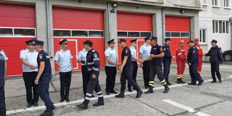 90 de angajați ai ISU Suceava, avansați în grad, la termen