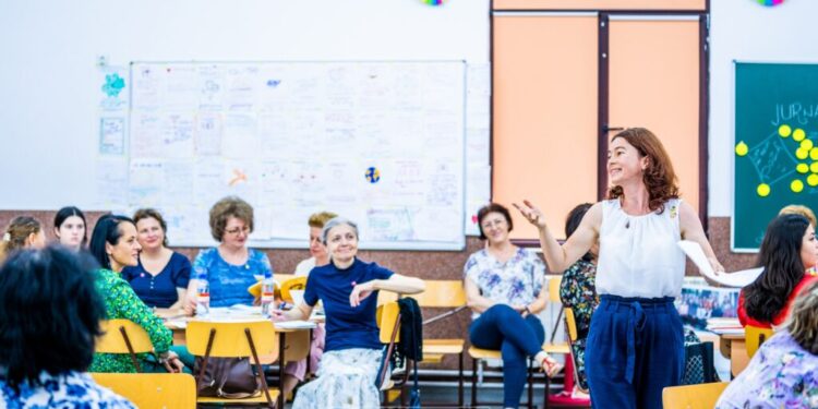 193 de cadre didactice, la Suceava, la Universitatea de vară ”Merito”. A fost amenjat un salon de carte, au fost organizate cîteva atliere de lucru și a fost prezentat un curs de prim ajutor