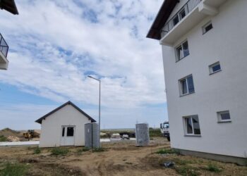 Siret: Locuințele sociale de pe străzile Rogojeștilor și Castanilor, realizate în proporție de 90%