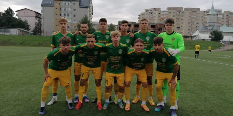 Directorul LPS, Ciprian Anton: Avem copii și la Foresta, și la Șomuz Fălticeni, și la Darabani, și la Dante, și la Bucovina Rădăuți. Toți copiii sînt obligați să respecte programul școlar