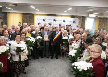 43 de cupluri au fost premiate de municipalitatea suceveană, la aniversarea a 50 de ani de căsătorie
