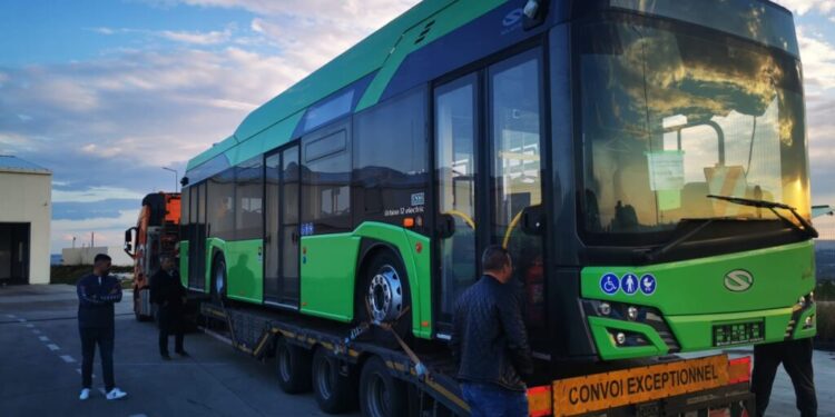 Primul din cele 15 autobuze electrice de la firma poloneză ”Solaris” a ajuns la Suceava