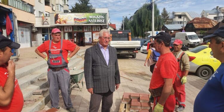 Lucrările de refacere a treptelor de la Bebelușul, aproape de finalizare