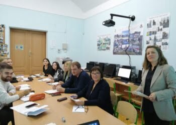 Universitatea suceveană a reluat activitatea Lectoratului de limbă română la universitatea cernăuțeană
