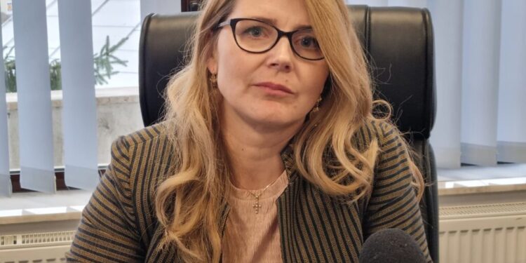 Noul director al DSP Suceava, numai pînă pe 31.12.2022. Cine a recomandat-o pe Daniela Odeh pentru a ocupa funcția? Biroul Resurse Umane din cadrul DSP, și nu cineva din Ministerul Sănătății sau din Prefectură, spune noua șefă a instituției