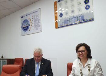 Trei contracte pentru renovări energetice în municipiul Suceava, semnate la Ministerul Dezvoltării