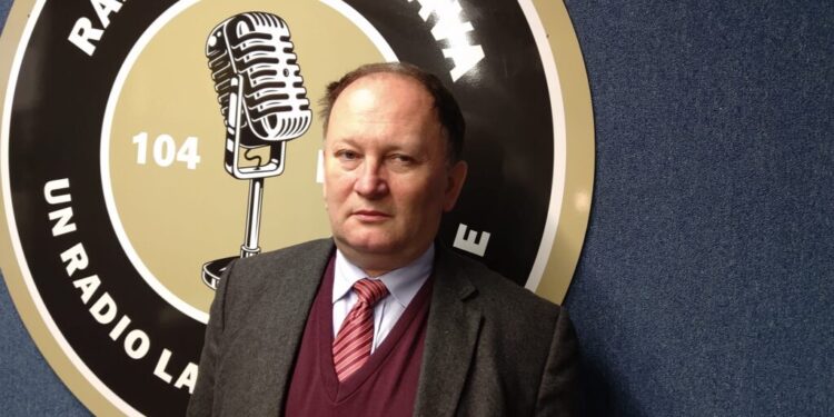 Istoricul Florin Pintescu: Imperiul Austro-Ungar a adus în Bucovina civilizația. Oamenii nu mai aveau voie să îngroape morții lîngă casă și trebuiau să construiască grajduri și toalete