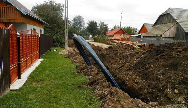 Sistem de alimentare cu apă, pentru 2.000 de beneficiari din trei sate ale comunei Cornu Luncii