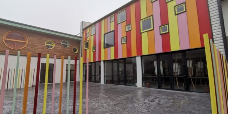 Grădinița Colegiului ”Mihai Eminescu”, în sfîrșit gata, după 15 ani de la începerea lucrărilor. Grădinița va fi dată în funcțiune după vacanța de Paște (Foto)