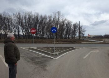 Săptămîna viitoare vor fi terminate lucrările pentru iluminatul public pe Ruta Alternativă Suceava – Botoșani. Municipalitatea vrea ca în 2024 să fie deschisă această rută în totalitate