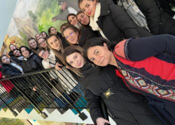 Studente de la Șiințele Educației, în practică în Bazinul Dornelor. Conf. univ. dr. Otilia Clipa: Dacă ar primi repartiție, de exemplu, la Poiana Stampei, nu s-ar supăra. Dimpotrivă, ar fi foarte încîntate să fie acolo