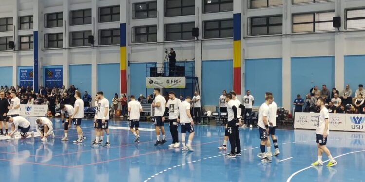 Momente de reculegere pentru Cemal Cutahya, handbalistul mort în cutremurul din Turcia, înaintea partidei CSU Suceava – CSM Vaslui. Sucevenii nu se regăsesc în acest an, reușind doar un egal cu vasluienii