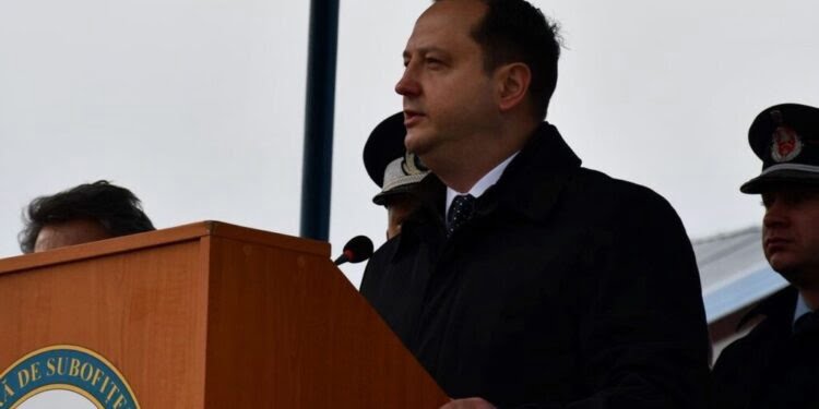 Prefectul Moldovan nu este, totuși, o instituție, ci doar conducătorul unei instituții