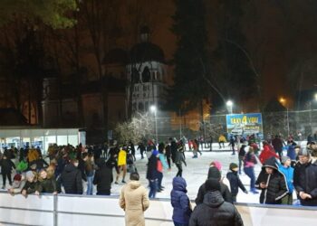 Patinoarul artificial din Cîmpulung Moldovenesc, închis din cauză că factura la energie electrică era prea mare