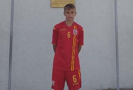 Sebastian Burlacu, un elev de 10, în lotul echipei de seniori Foresta Suceava, la numai 15 ani